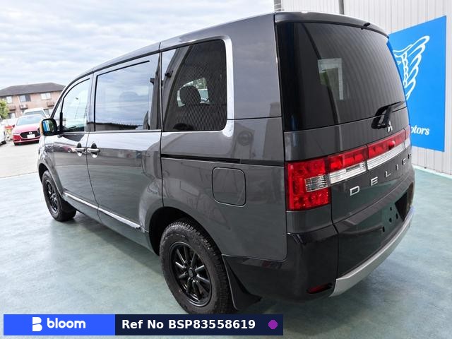 2017 Mitsubishi Delica D5