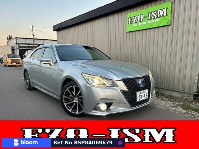 2014 Toyota Crown