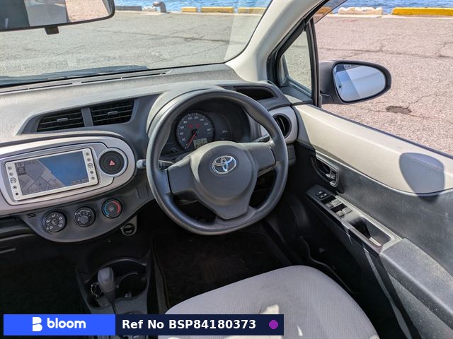2011 Toyota Vitz