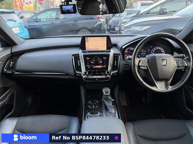 2019 Toyota Crown Hybrid