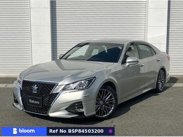 2015 Toyota Crown Hybrid