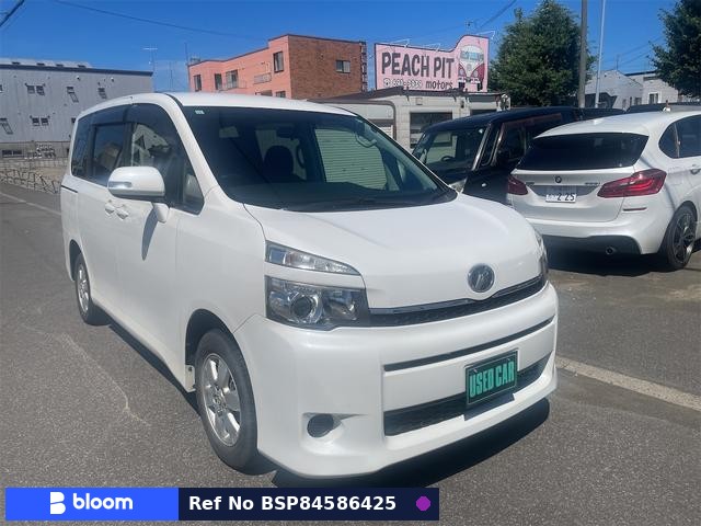 2013 Toyota Voxy