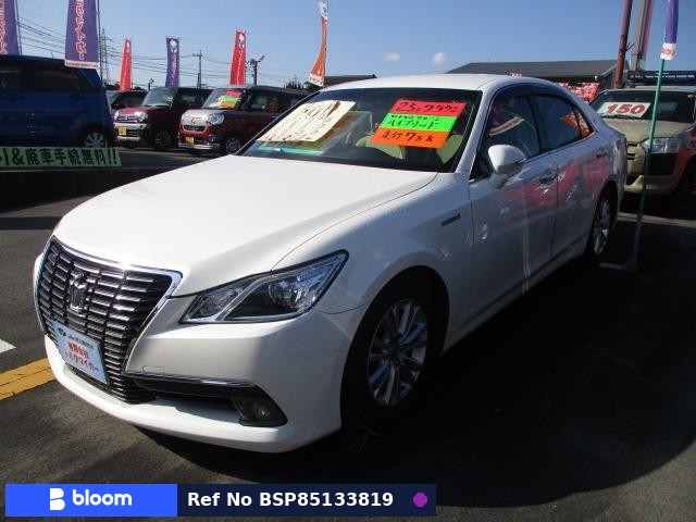 2013 Toyota Crown Hybrid