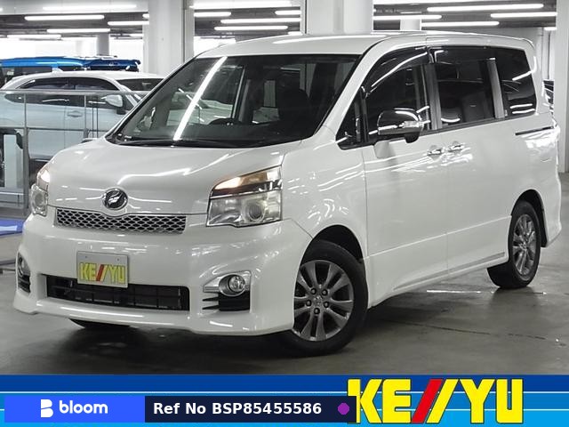 2013 Toyota Voxy