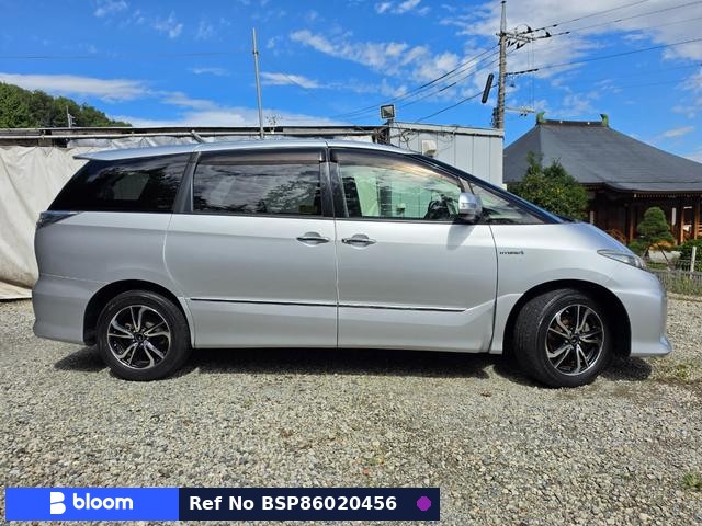2014 Toyota Estima Hybrid