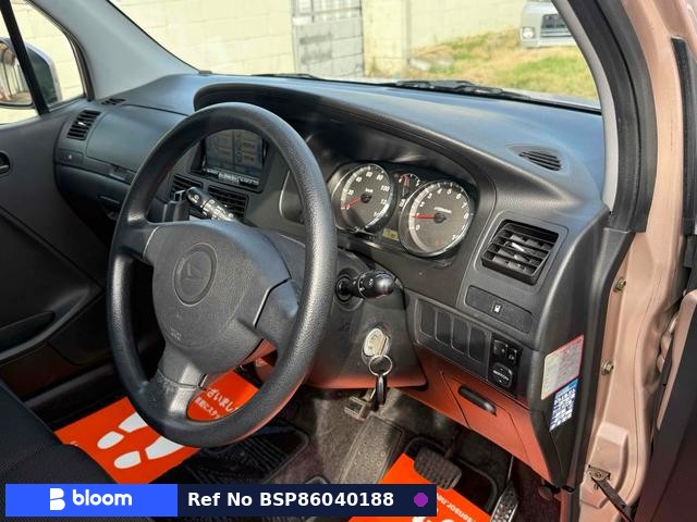 2004 Daihatsu Move