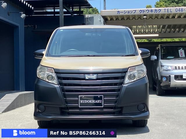 2015 Toyota Noah