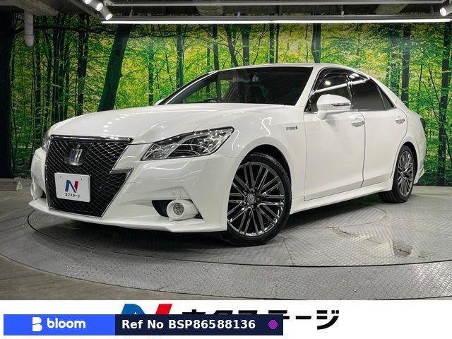 2015 Toyota Crown Hybrid
