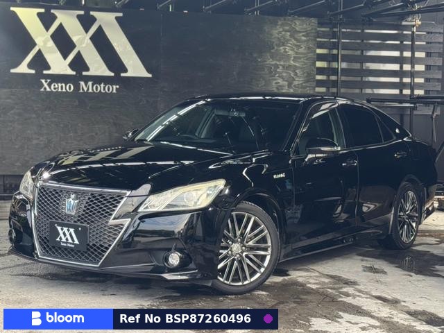 2013 Toyota Crown Hybrid