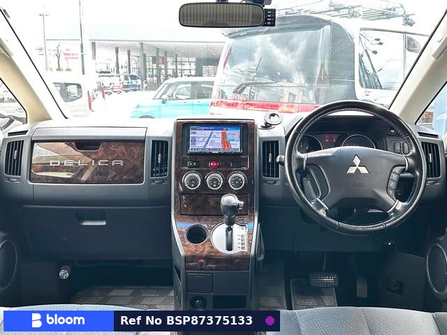 2014 Mitsubishi Delica D5