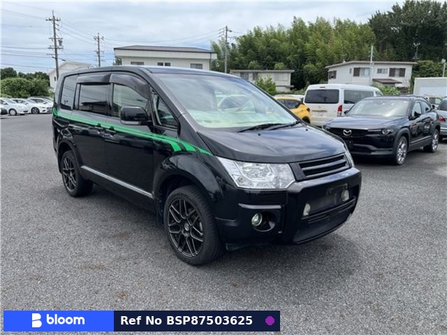 2017 Mitsubishi Delica D5