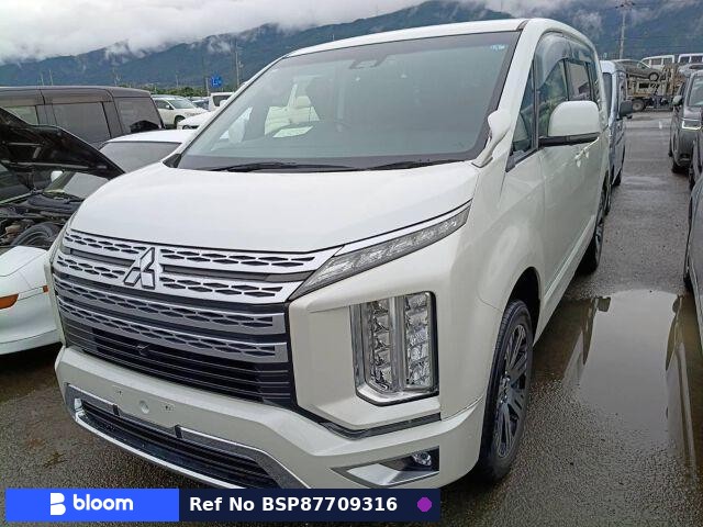 2019 Mitsubishi Delica D5