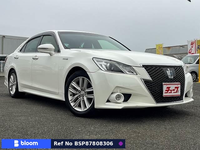 2015 Toyota Crown Hybrid