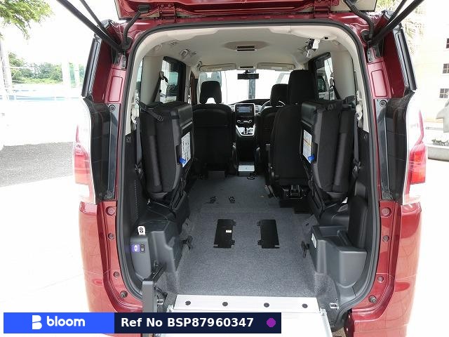 2017 Nissan Serena