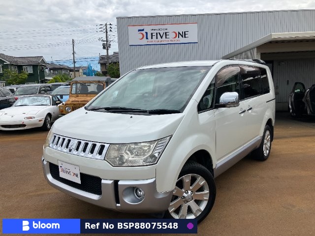 2011 Mitsubishi Delica D5
