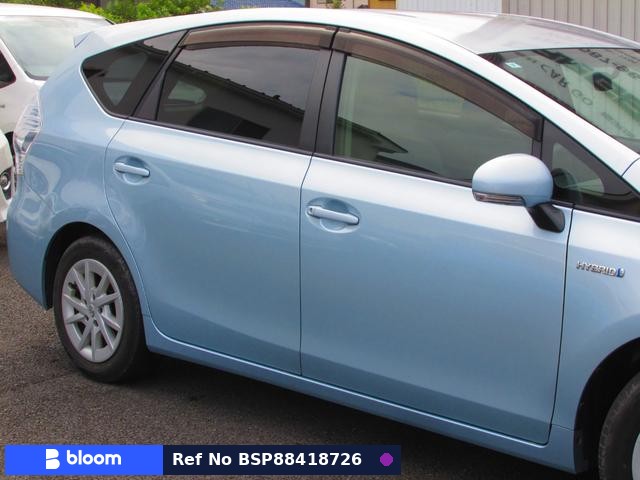 2013 Toyota Prius Alpha