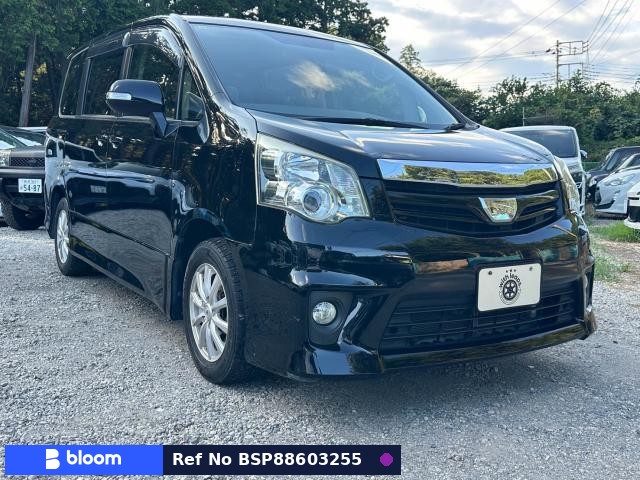 2013 Toyota Noah