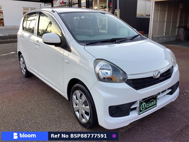 2017 Daihatsu Mira ES