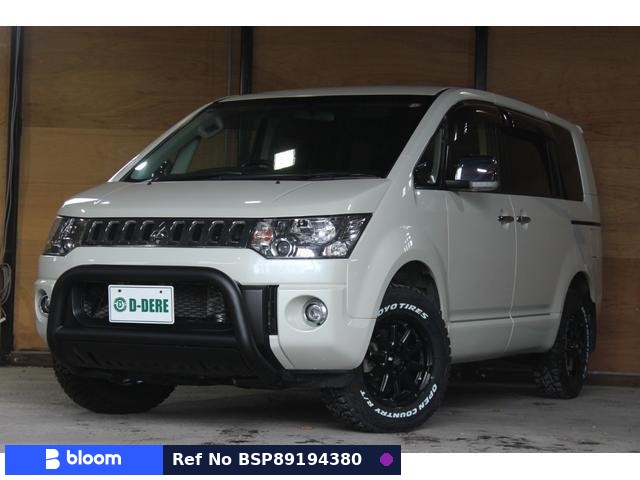 2017 Mitsubishi Delica D5