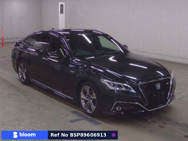2019 Toyota Crown Hybrid