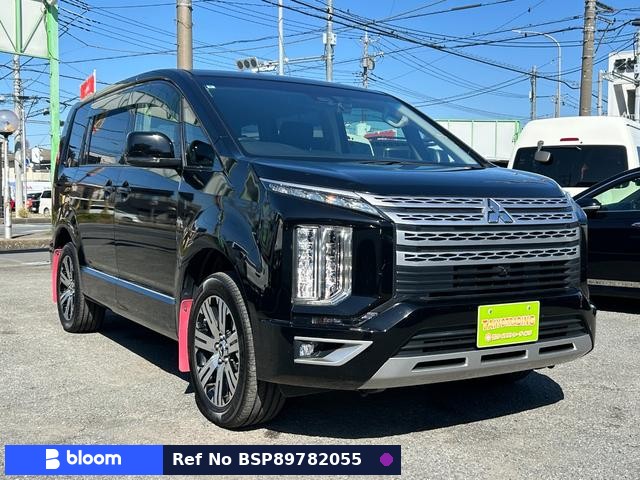 2019 Mitsubishi Delica D5