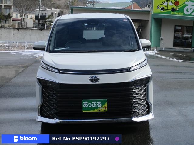 2023 Toyota Voxy