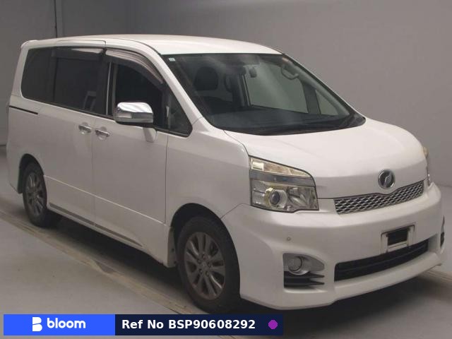 2013 Toyota Voxy