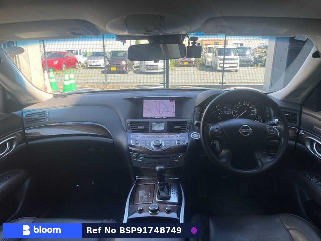 2012 Nissan Cima
