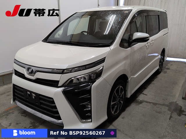2017 Toyota Voxy