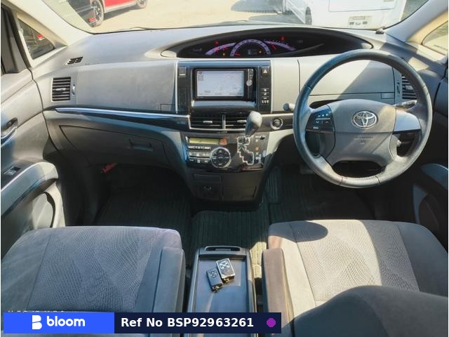2013 Toyota Estima