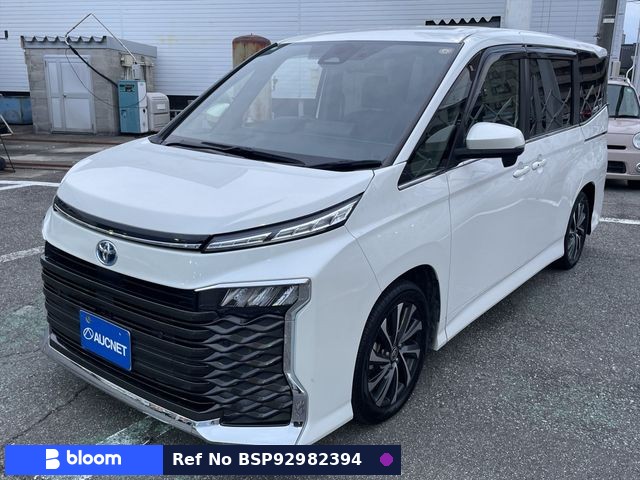 2022 Toyota Voxy