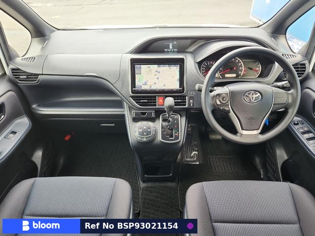 2016 Toyota Voxy