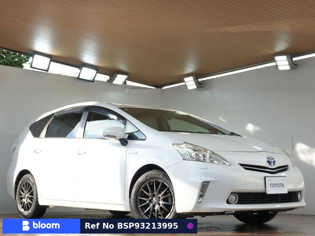 2014 Toyota Prius Alpha
