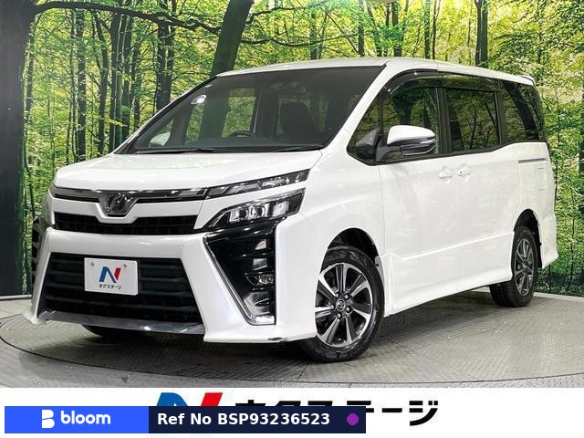 2017 Toyota Voxy
