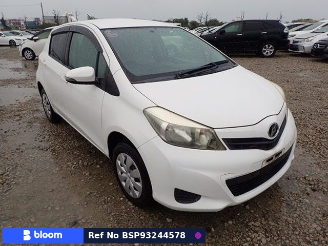 2011 Toyota Vitz