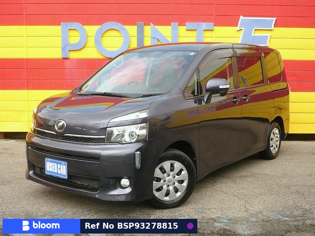 2013 Toyota Voxy