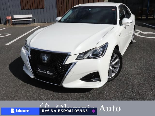 2015 Toyota Crown Hybrid