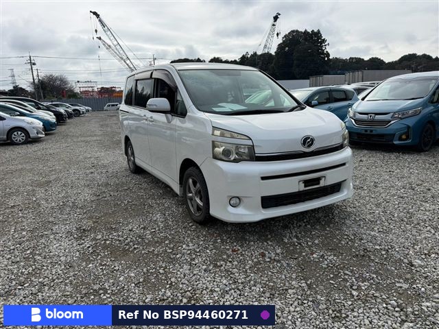 2011 Toyota Voxy