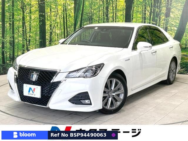 2016 Toyota Crown Hybrid
