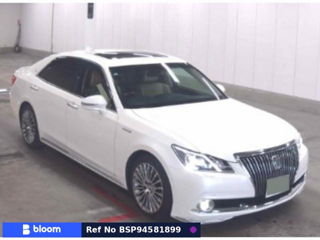 2013 Toyota Crown Majesta