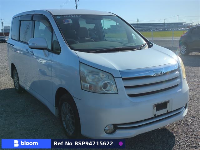 2007 Toyota Noah
