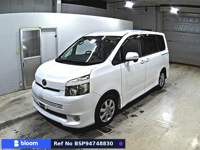 2007 Toyota Voxy
