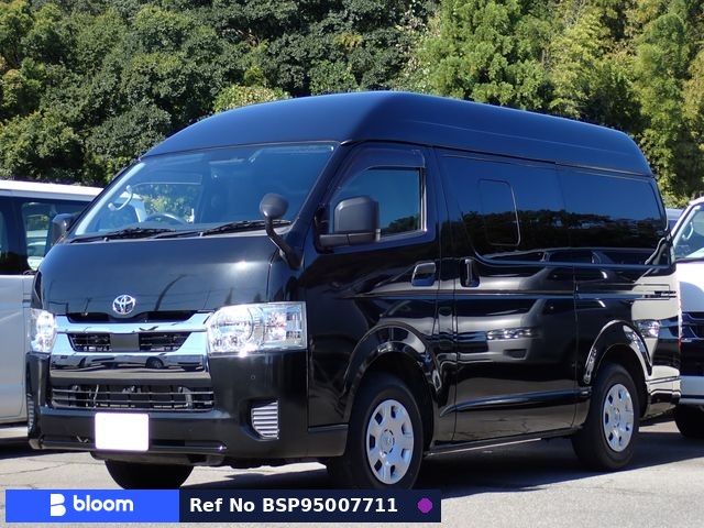 2022 Toyota Hiace VAN