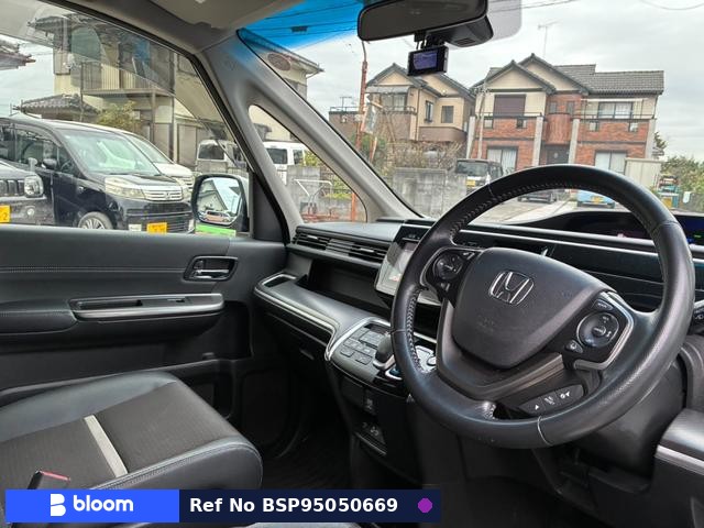 2018 Honda Stepwagon Spada