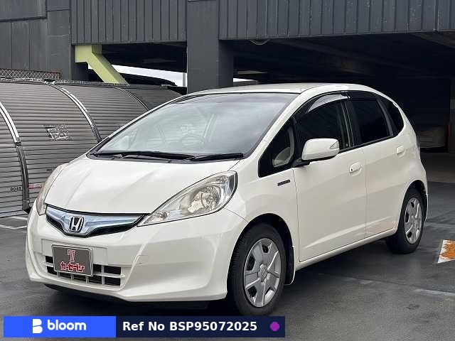 2013 Honda FIT Hybrid