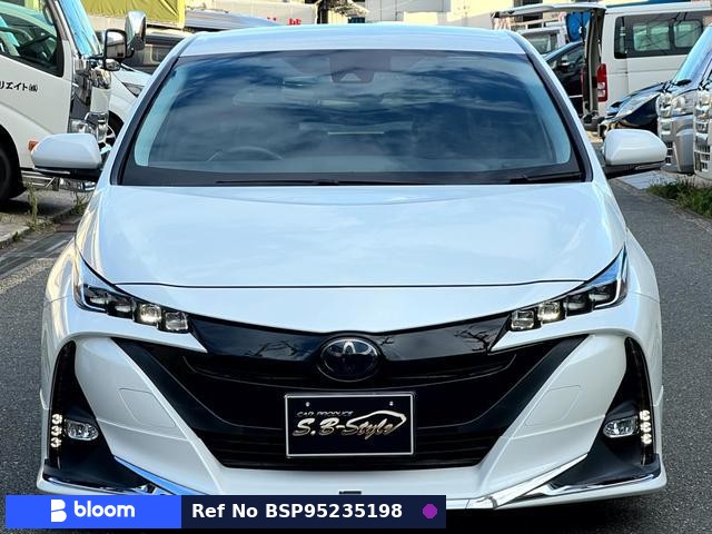 2017 Toyota Prius PHV