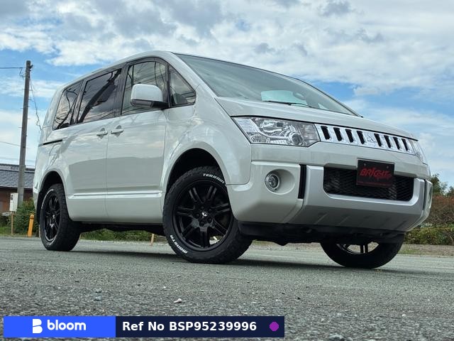 2017 Mitsubishi Delica D5