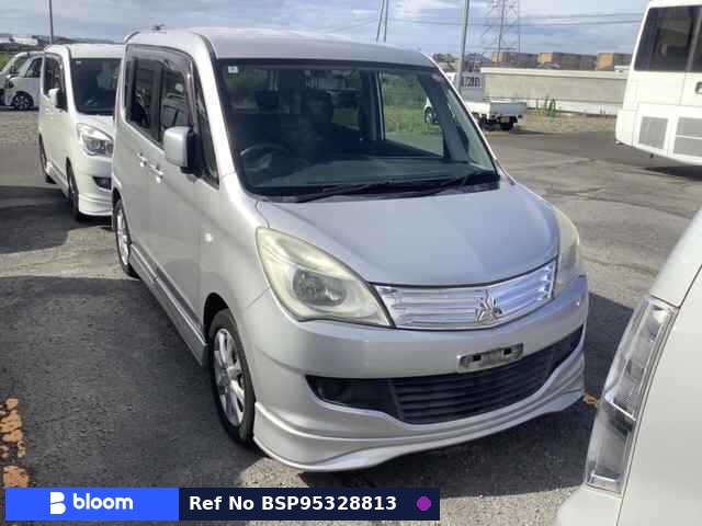 2012 Mitsubishi Delica D2