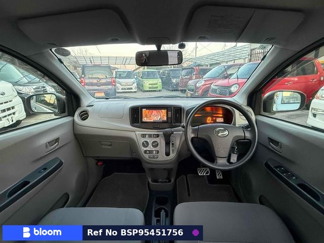 2015 Daihatsu Mira ES