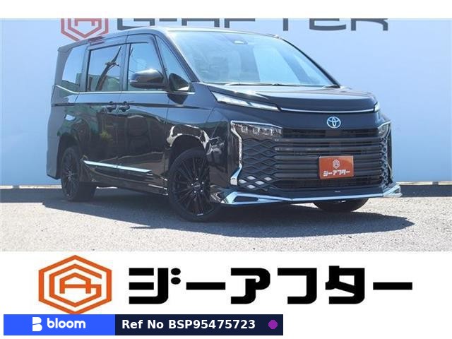 2022 Toyota Voxy